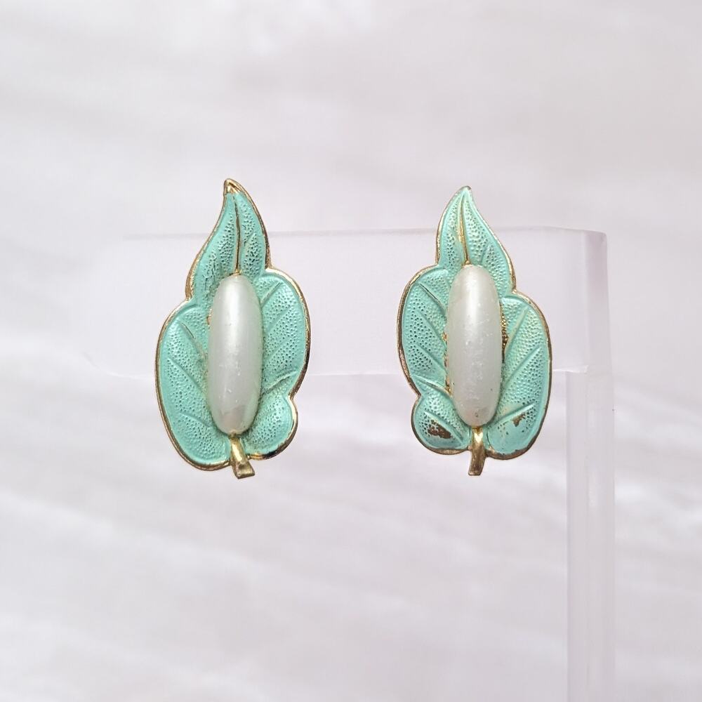 Vintage Clip On Earrings Light Green, Gold Tone, Faux Pearl - Condition Issues